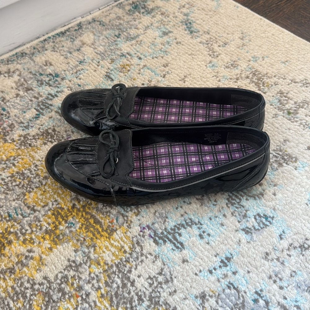 L.L. Bean Women's Coastal Skimmer Black Patent Loafers Size 9.5